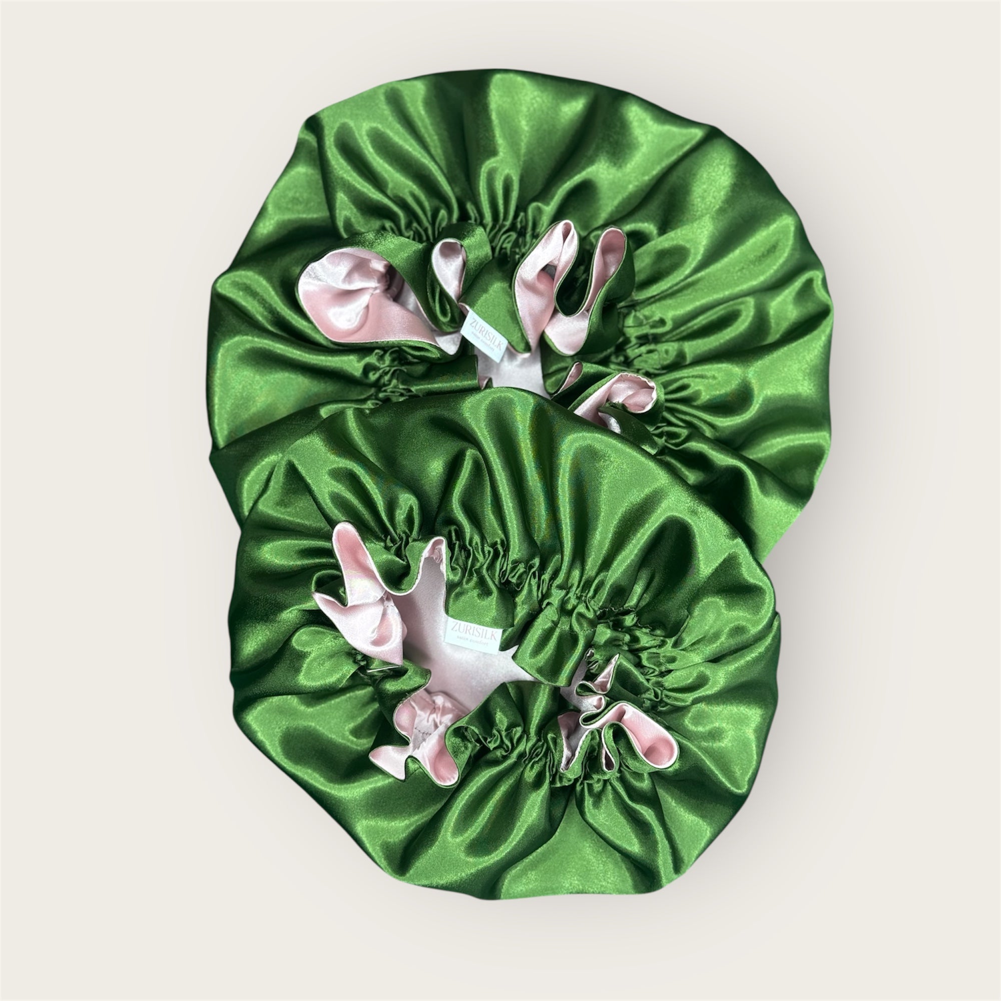 Mama & Mini Satin Set – Dubbelzijdige Bonnet voor Moeder & Kind – Army Blush
