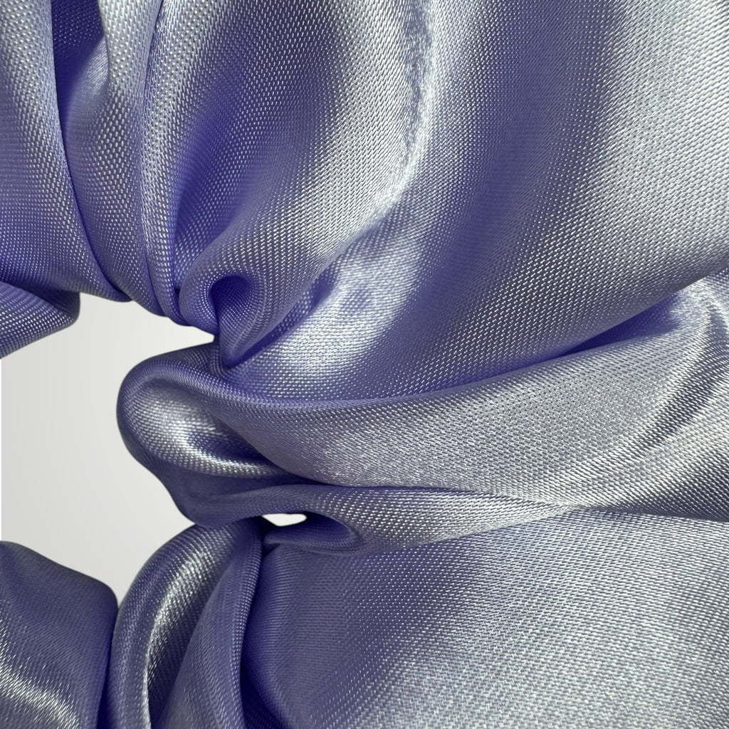 Luxe Satijnen Scrunchie – Zacht voor je Haar, Sterk in Stijl – Lilac