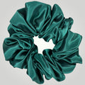 Luxe Satijnen Scrunchie – Zacht voor je Haar, Sterk in Stijl – Green