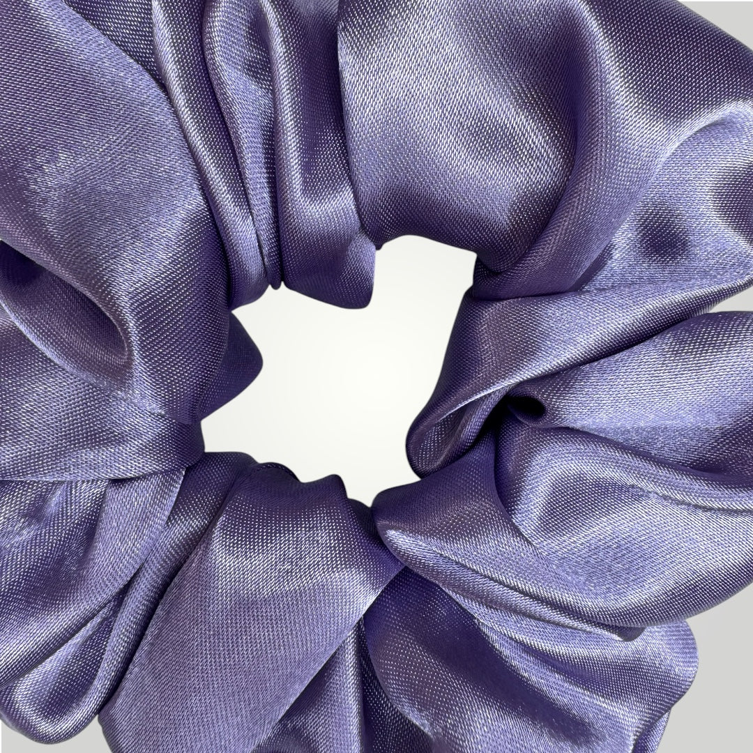 Luxe Satijnen Scrunchie – Zacht voor je Haar, Sterk in Stijl – Lavender