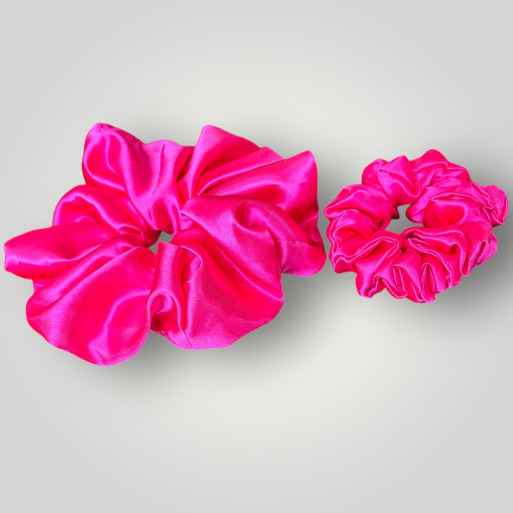 Luxe Satijnen Scrunchie – Zacht voor je Haar, Sterk in Stijl – Fuchsia