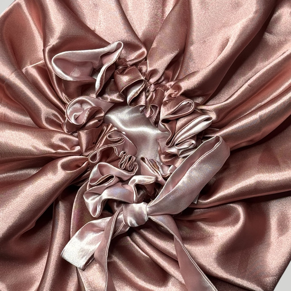 Luxe Satijnen Tie Bonnet
