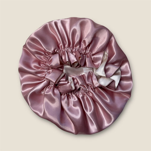 Dubbelzijdige Satijnen Bonnet – Soft Blush | Luxe bescherming voor je haar