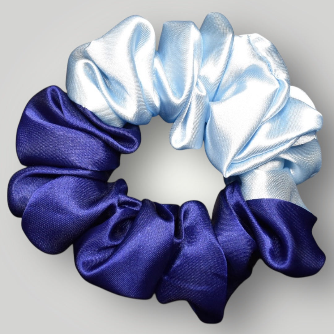 Luxe Satijnen Scrunchie – Zacht voor je Haar, Sterk in Stijl – Blue Wave