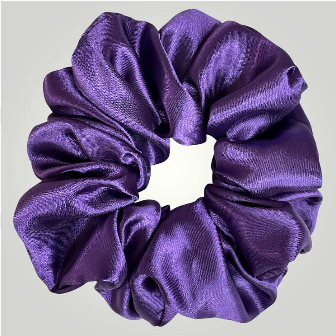 Luxe Satijnen Scrunchie – Zacht voor je Haar, Sterk in Stijl – Purple