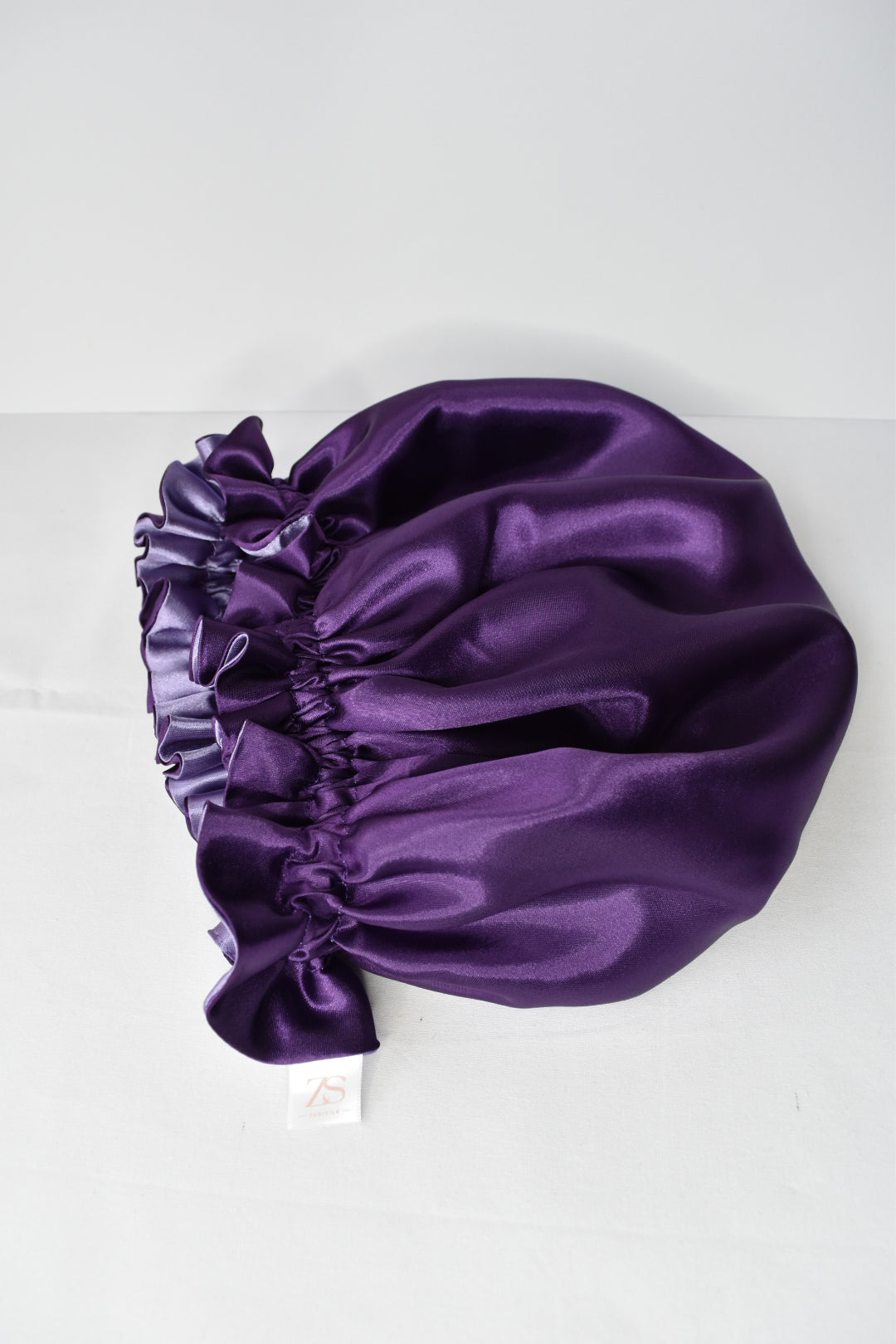 Dubbelzijdige Satijnen Bonnet – Purple Lavendel