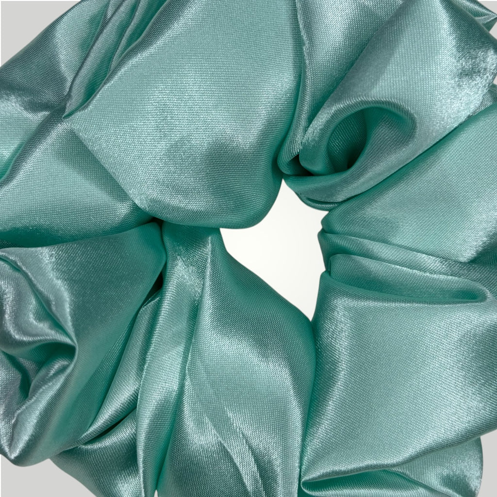 Luxe Satijnen Scrunchie – Zacht voor je Haar, Sterk in Stijl – Mint