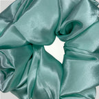 Luxe Satijnen Scrunchie – Zacht voor je Haar, Sterk in Stijl – Mint