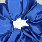 Luxe Satijnen Scrunchie – Zacht voor je Haar, Sterk in Stijl – Deep Blue