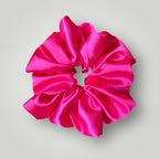 Luxe Satijnen Scrunchie – Zacht voor je Haar, Sterk in Stijl – Fuchsia