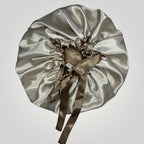 Luxe Satijnen Tie Bonnet