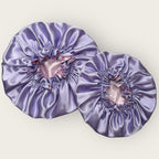 Mama & Mini Satin Set – Dubbelzijdige Bonnet voor Moeder & Kind – Lilac Blush