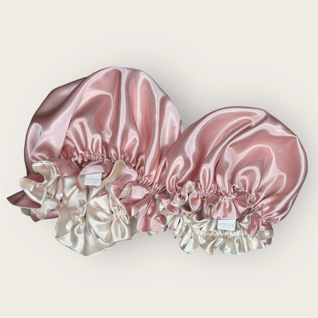 Mama & Mini Satin Set – Dubbelzijdige Bonnet voor Moeder & Kind – Soft Blush