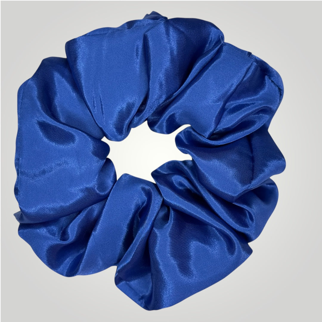 Luxe Satijnen Scrunchie – Zacht voor je Haar, Sterk in Stijl – Deep Blue