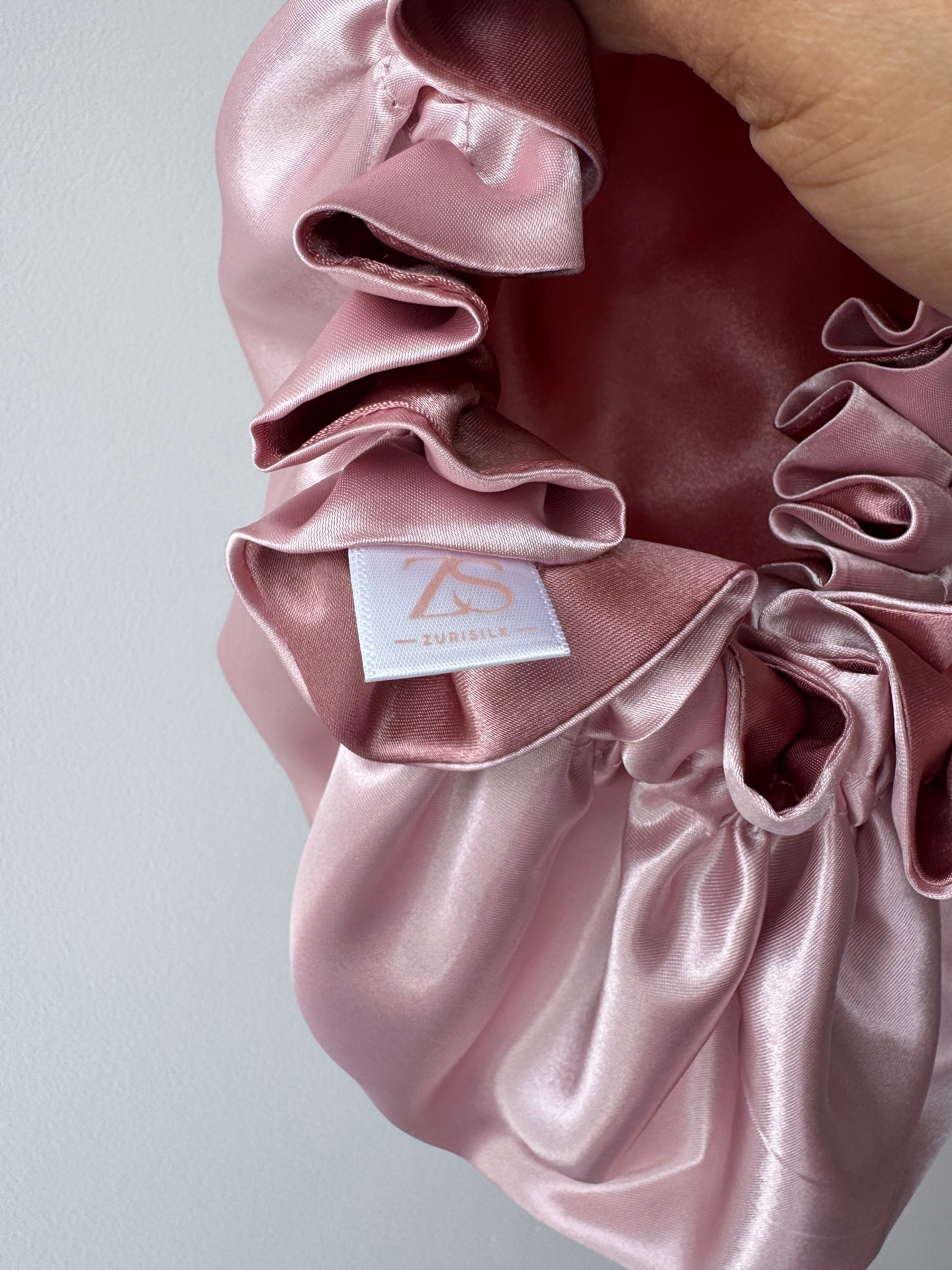 Dubbelzijdige Satijnen Bonnet – Soft Rosy | Luxe bescherming voor je haar