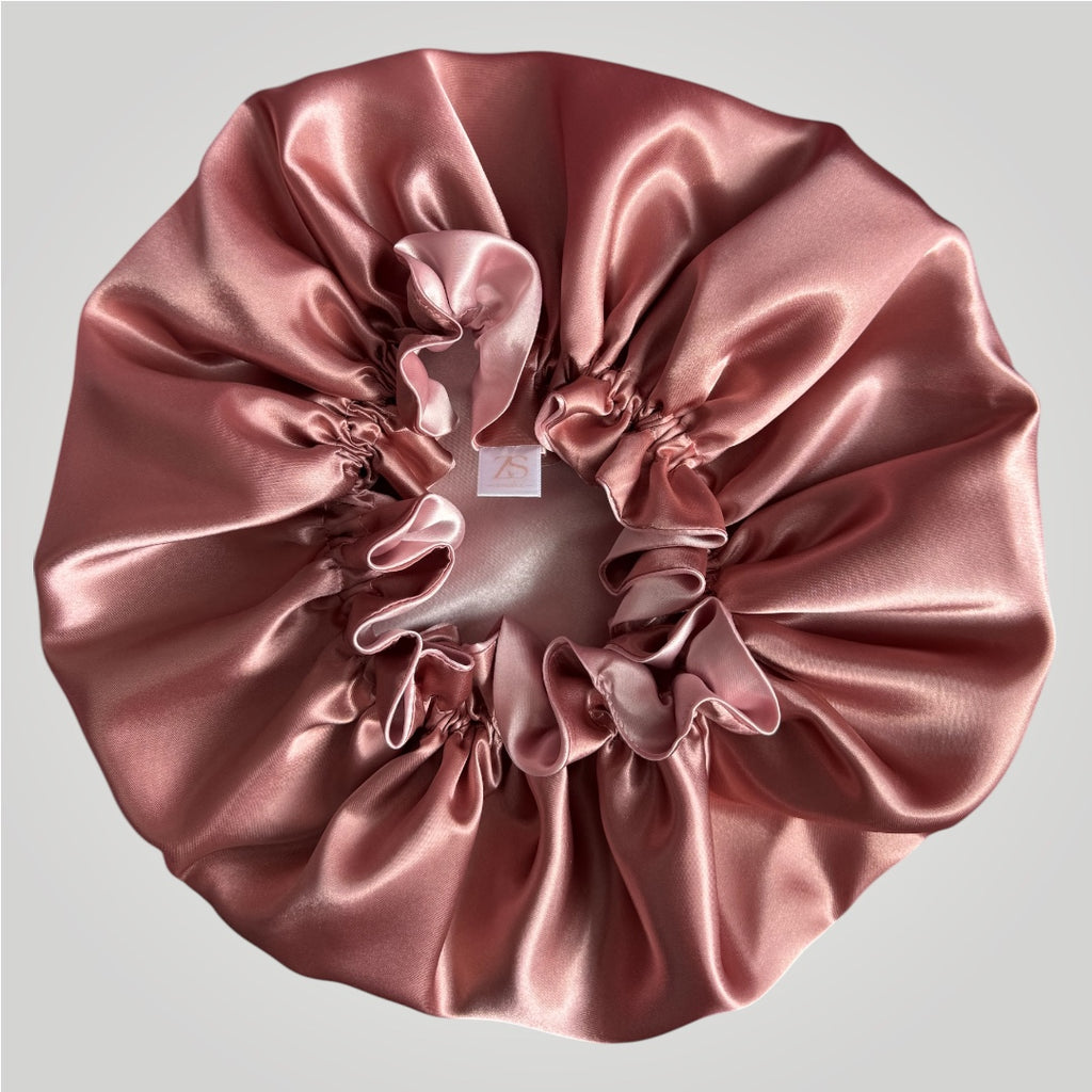 Dubbelzijdige Satijnen Bonnet – Soft Rosy | Luxe bescherming voor je haar