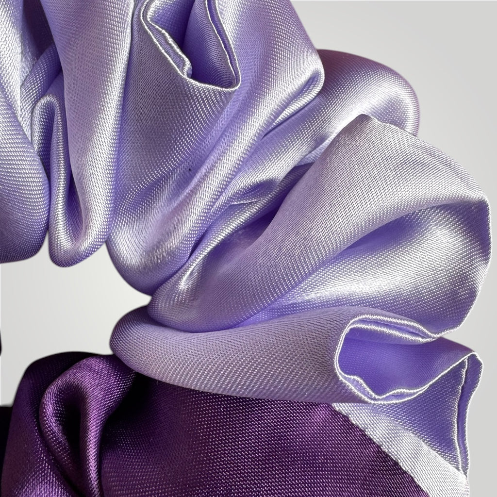 Luxe Satijnen Scrunchie – Zacht voor je Haar, Sterk in Stijl - Purple Lilac