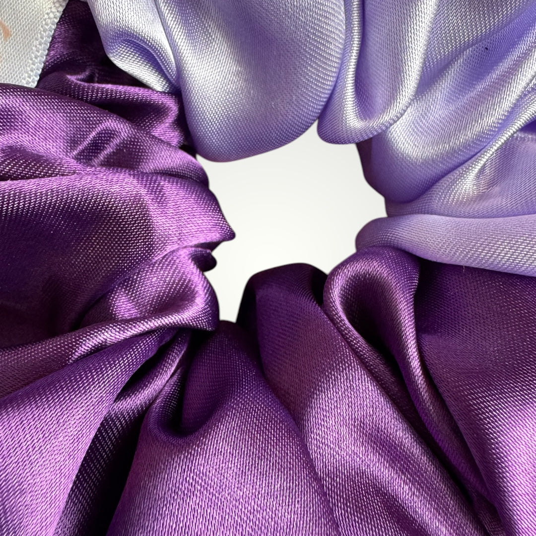Luxe Satijnen Scrunchie – Zacht voor je Haar, Sterk in Stijl - Purple Lilac